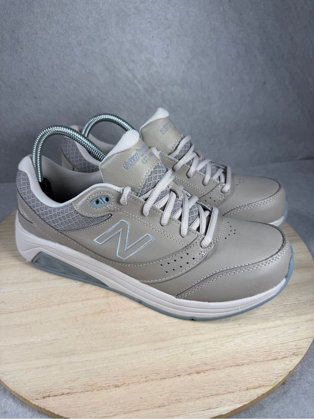 New Balance Sneakers Womens Size 10 2A Narrow 928 V3 WW928GR3 Beige Walking Shoe